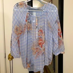 LC Lauren Conrad 3/4 Sleeve Flower Blouse
